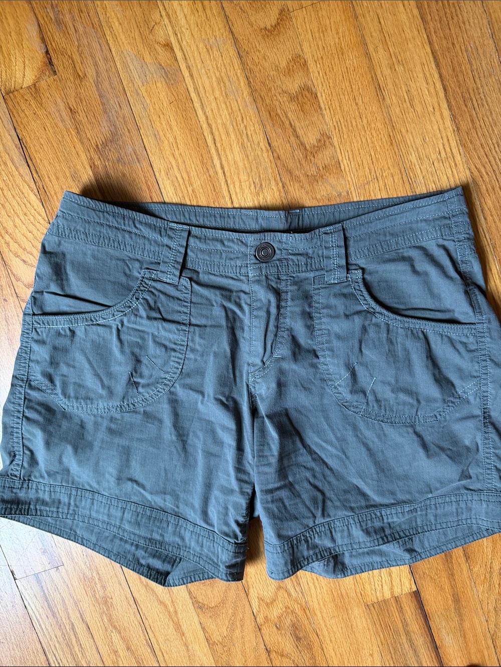 KUHL Kurve Kontra Cargo Shorts Granite 6” Ins Hiking Outdoor Lightweight